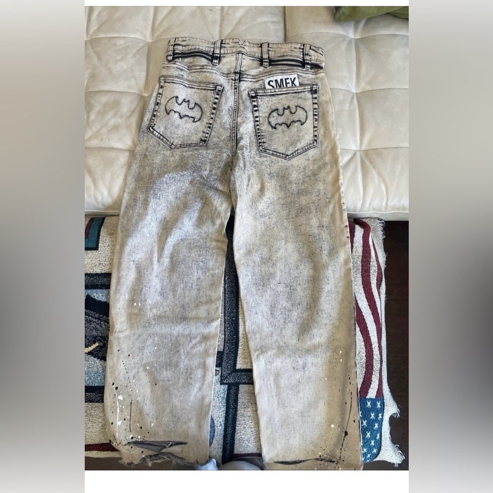 Women’s Light Gray Distressed Batman-Pocket Jeans 0096 - Picture 7 of 7